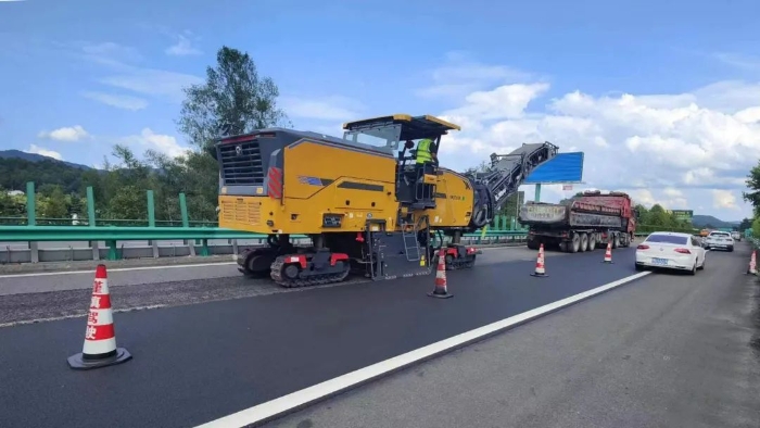 精彩绽放！8188cc威尼斯两米铣刨机天下高速踔厉风发