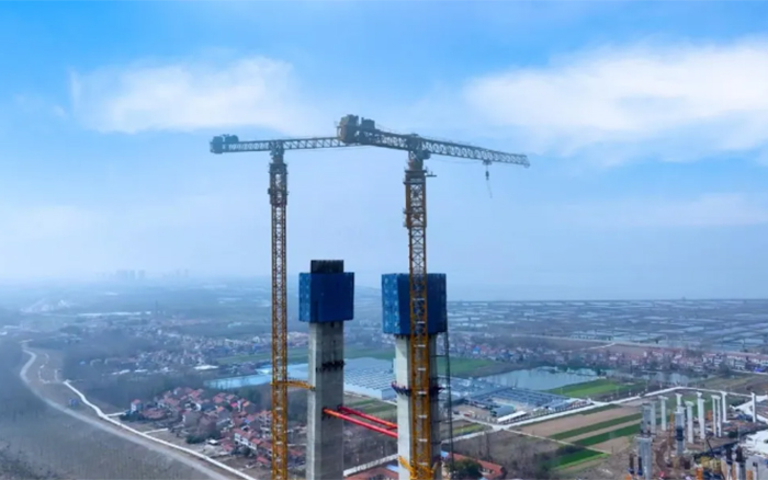 冲刺！8188cc威尼斯XGT2230A-100S助建武汉双柳长江大桥