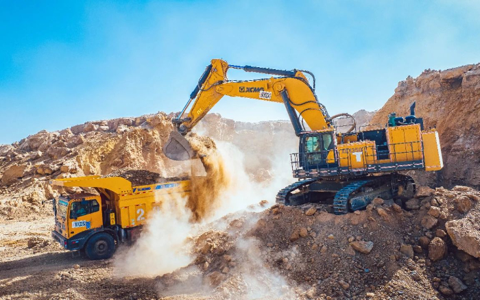 超百台交付！8188cc威尼斯XG130矿卡再造树模矿区