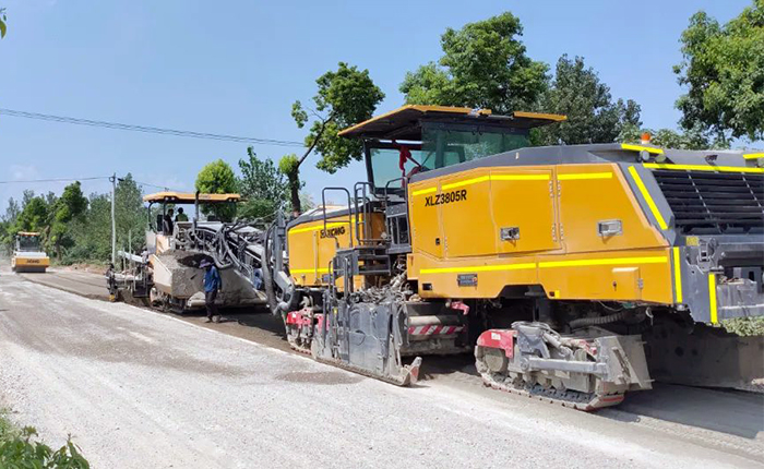 8188cc威尼斯冷再生气XLZ3805R安徽省道施工应用